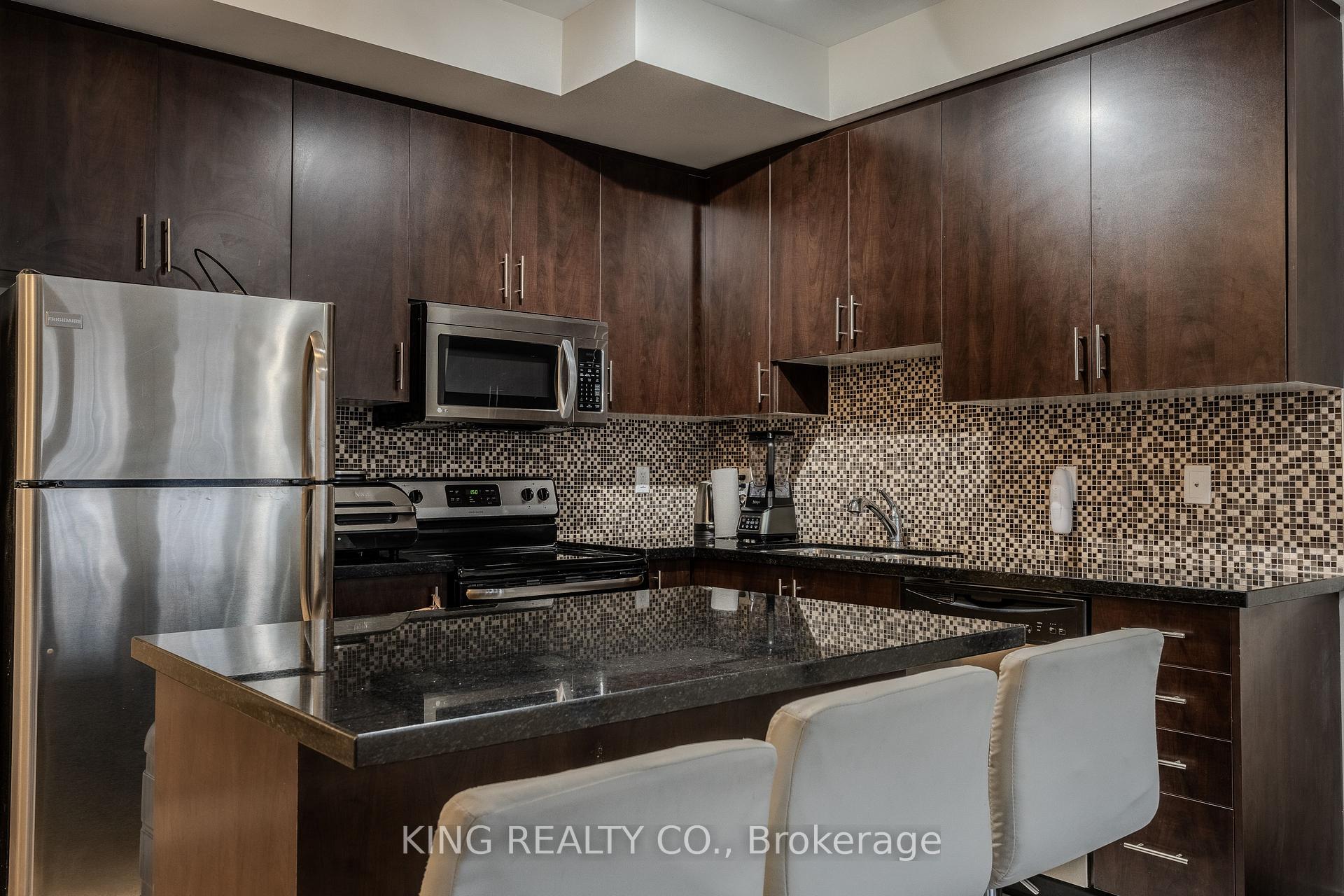 Photo 6 of Unit A20, 26 Bruce Street, Vaughan, East Woodbridge — HOMEH