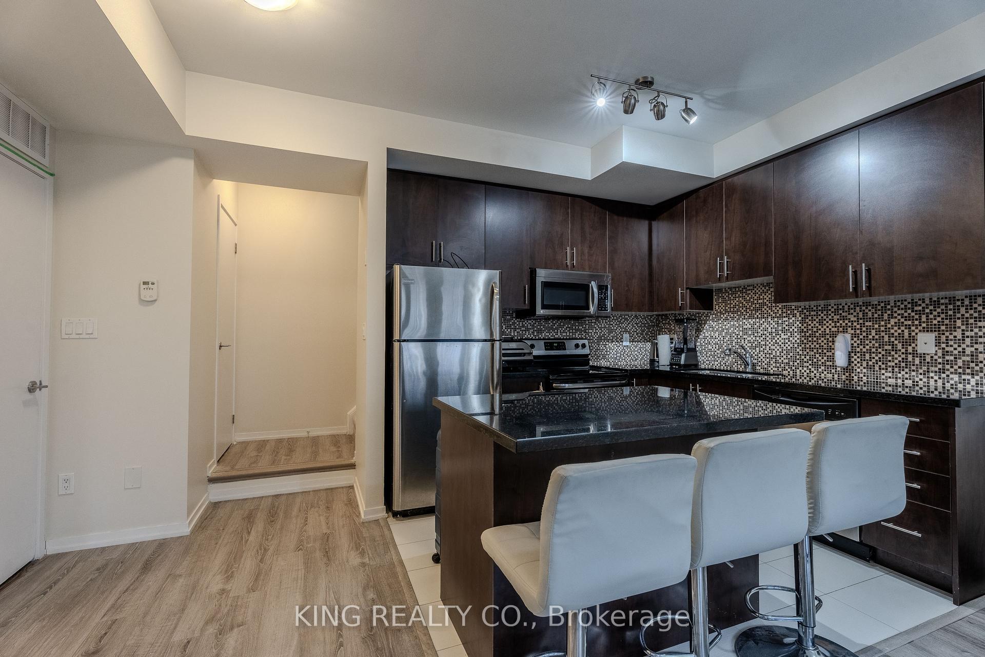 Photo 7 of Unit A20, 26 Bruce Street, Vaughan, East Woodbridge — HOMEH