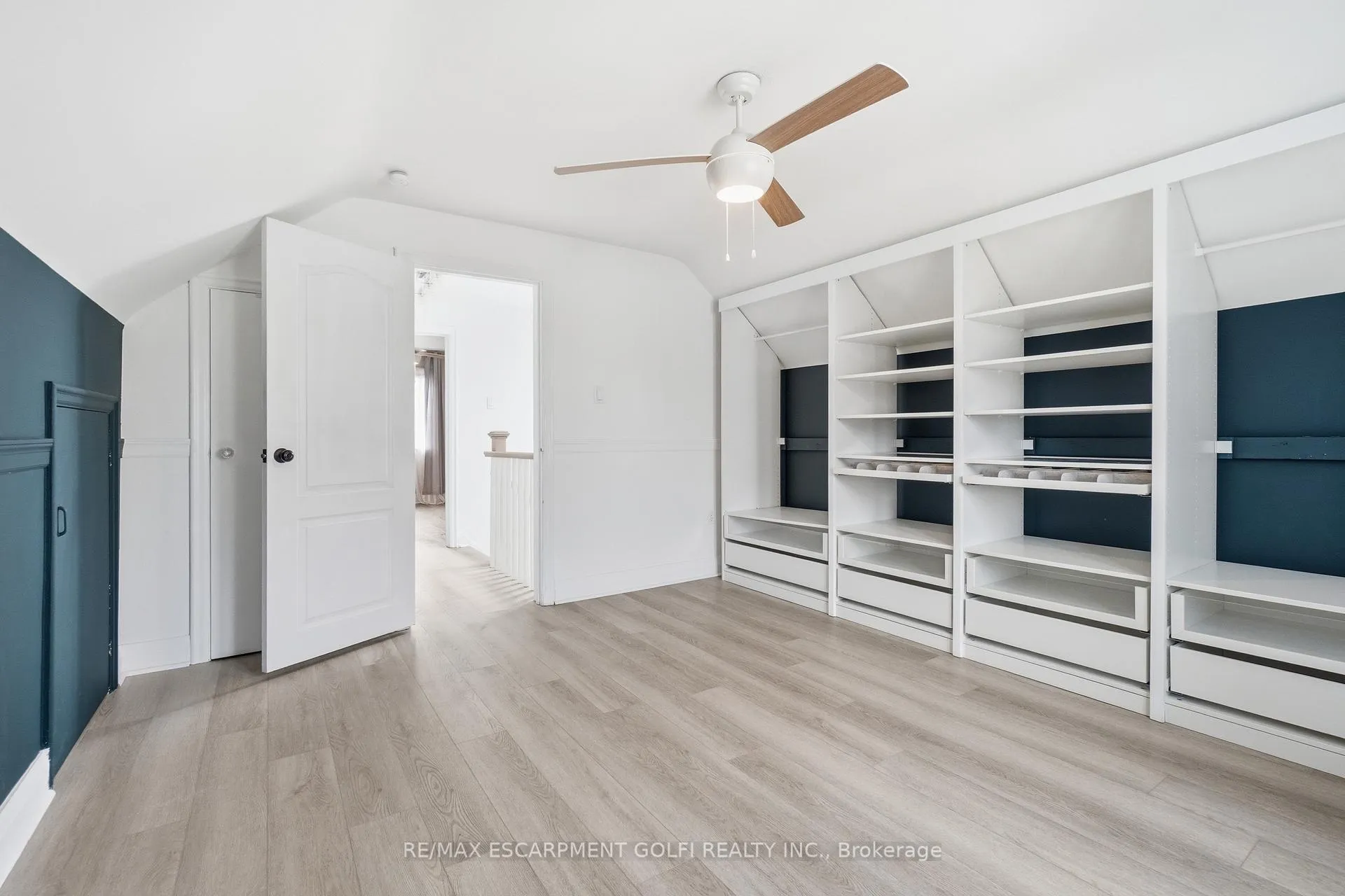 Photo 17 of 211 Rosedale Avenue, Hamilton, Rosedale — HOMEH