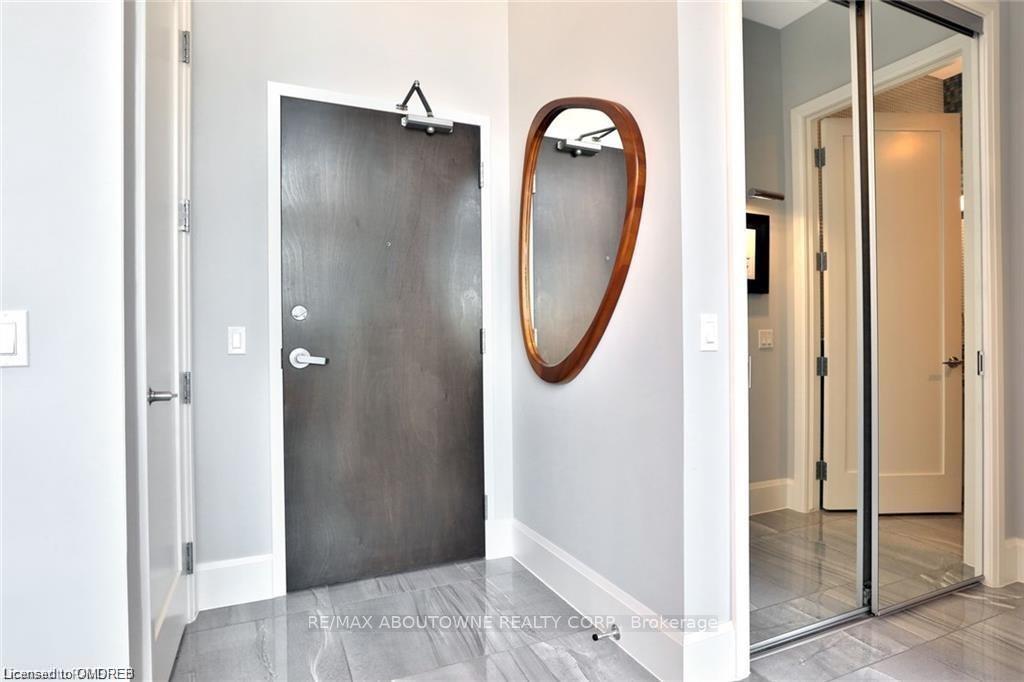 Photo 2 of Unit LPH11, 112 King Street, Hamilton, Beasley — HOMEH