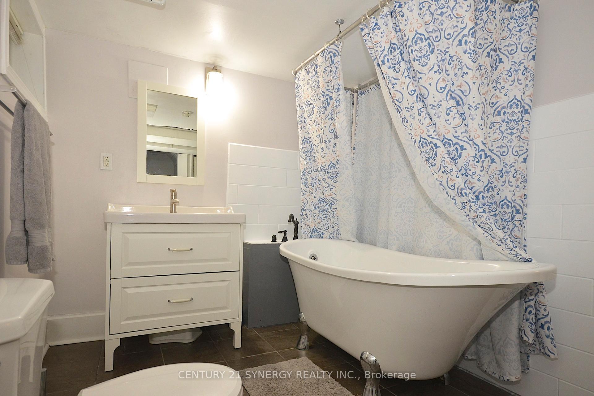 Photo 36 of 47 Roslyn Avenue, Ottawa, Old Ottawa South — HOMEH