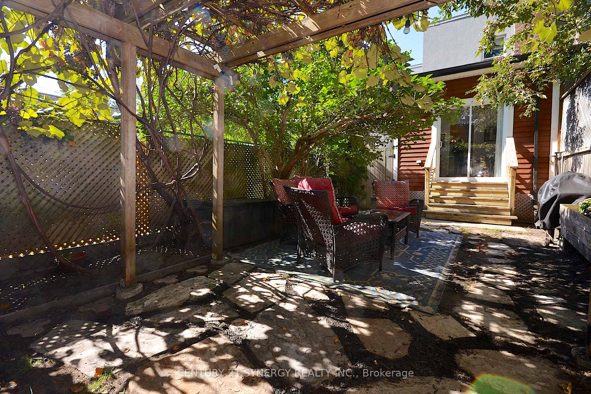Photo 37 of 47 Roslyn Avenue, Ottawa, Old Ottawa South — HOMEH