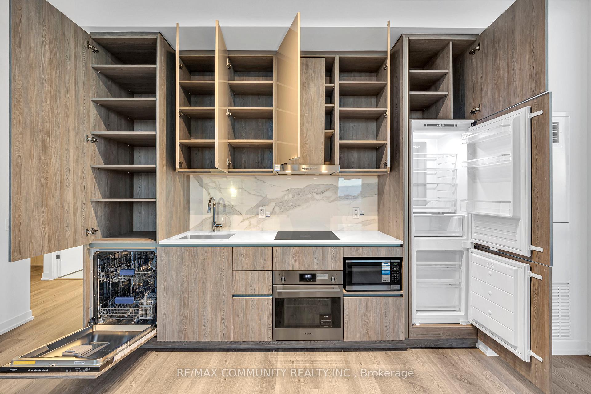 Photo 18 of Unit 602, 8 Interchange Way, Vaughan, Vaughan Corporate Centre — HOMEH