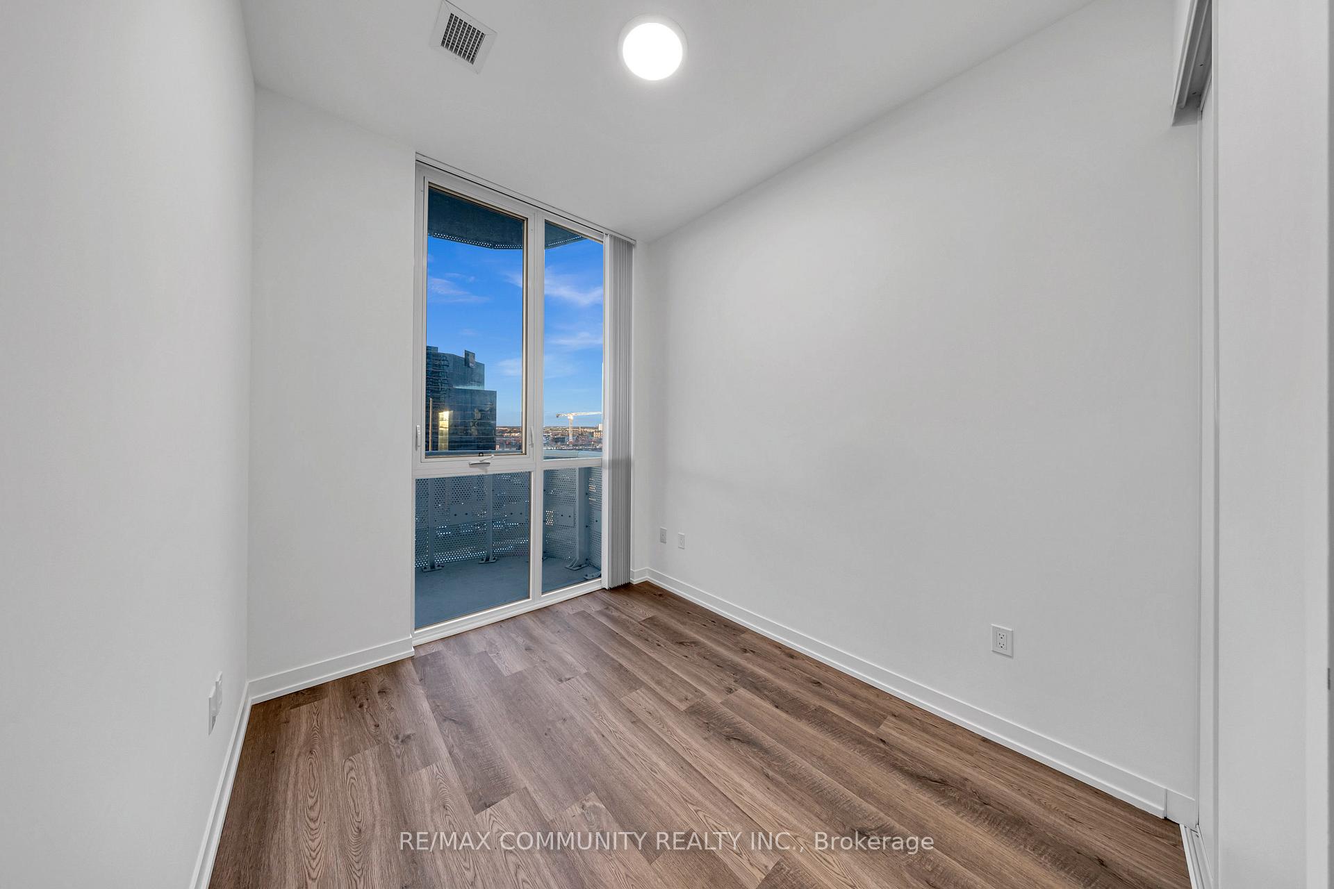 Photo 20 of Unit 602, 8 Interchange Way, Vaughan, Vaughan Corporate Centre — HOMEH