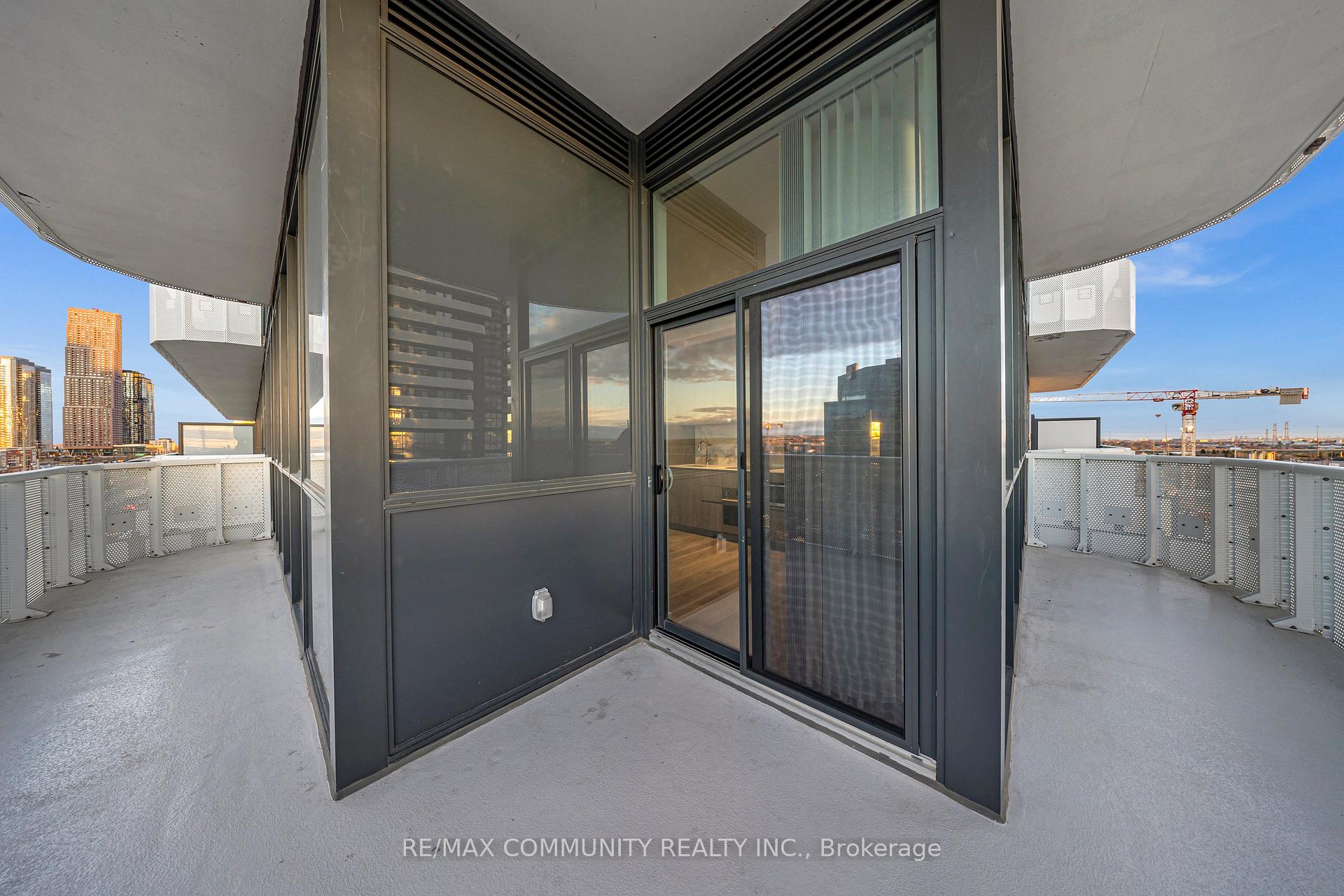 Photo 21 of Unit 602, 8 Interchange Way, Vaughan, Vaughan Corporate Centre — HOMEH