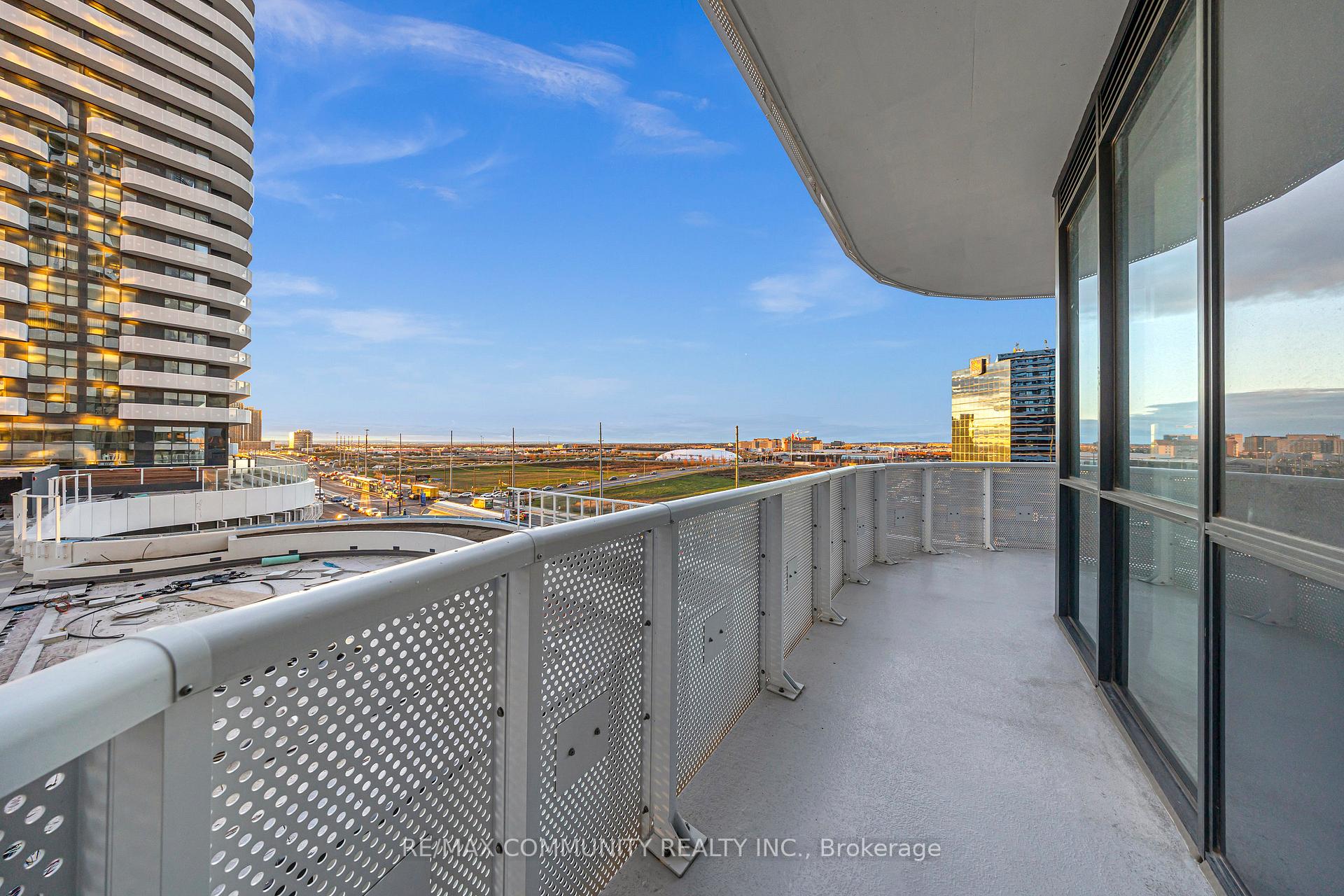 Photo 22 of Unit 602, 8 Interchange Way, Vaughan, Vaughan Corporate Centre — HOMEH
