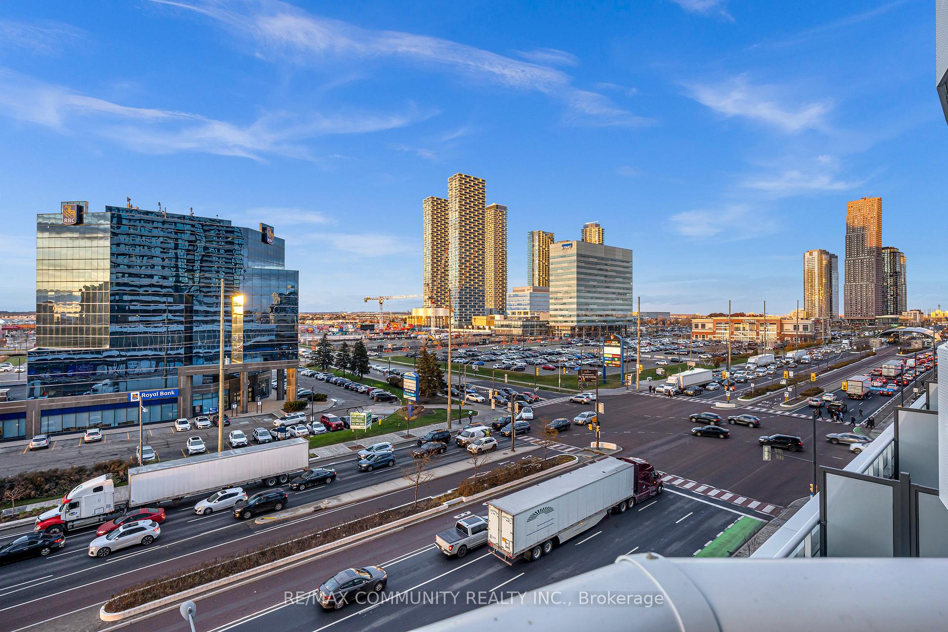 Photo 24 of Unit 602, 8 Interchange Way, Vaughan, Vaughan Corporate Centre — HOMEH