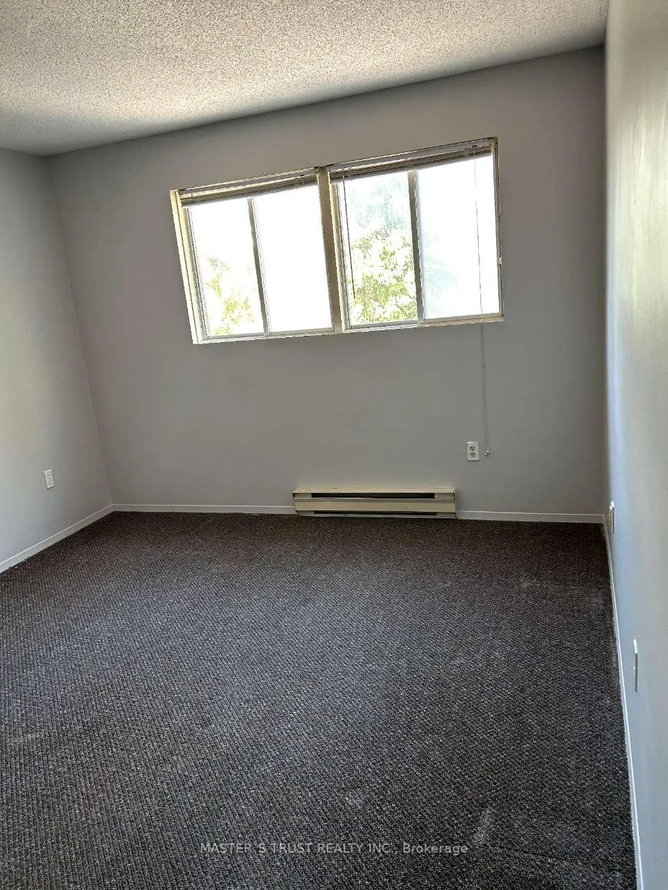 Photo 3 of Unit 201, 837 Simcoe Street S, Oshawa, Lakeview — HOMEH