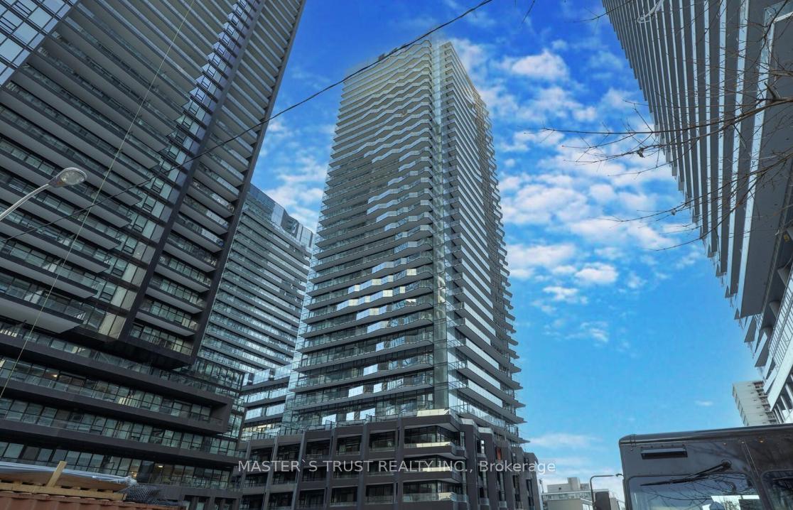 Front of Unit 201N, 120 Broadway Avenue