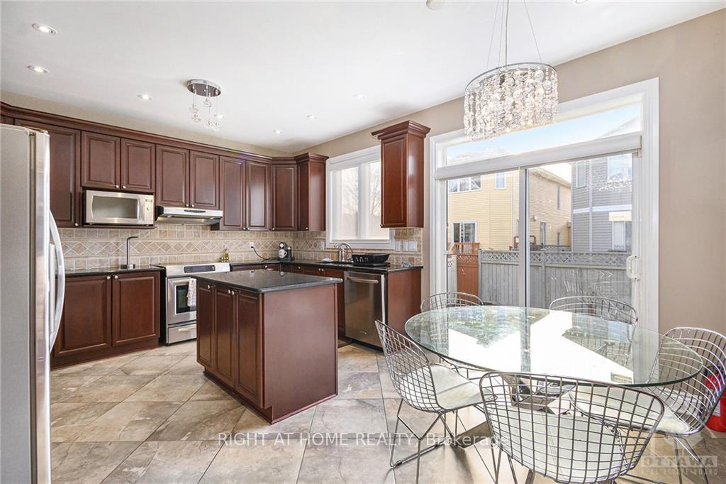 Photo 13 of 119 Whitestone Drive, Ottawa, Central Park — HOMEH