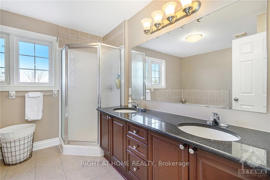 Photo 19 of 119 Whitestone Drive, Ottawa, Central Park — HOMEH