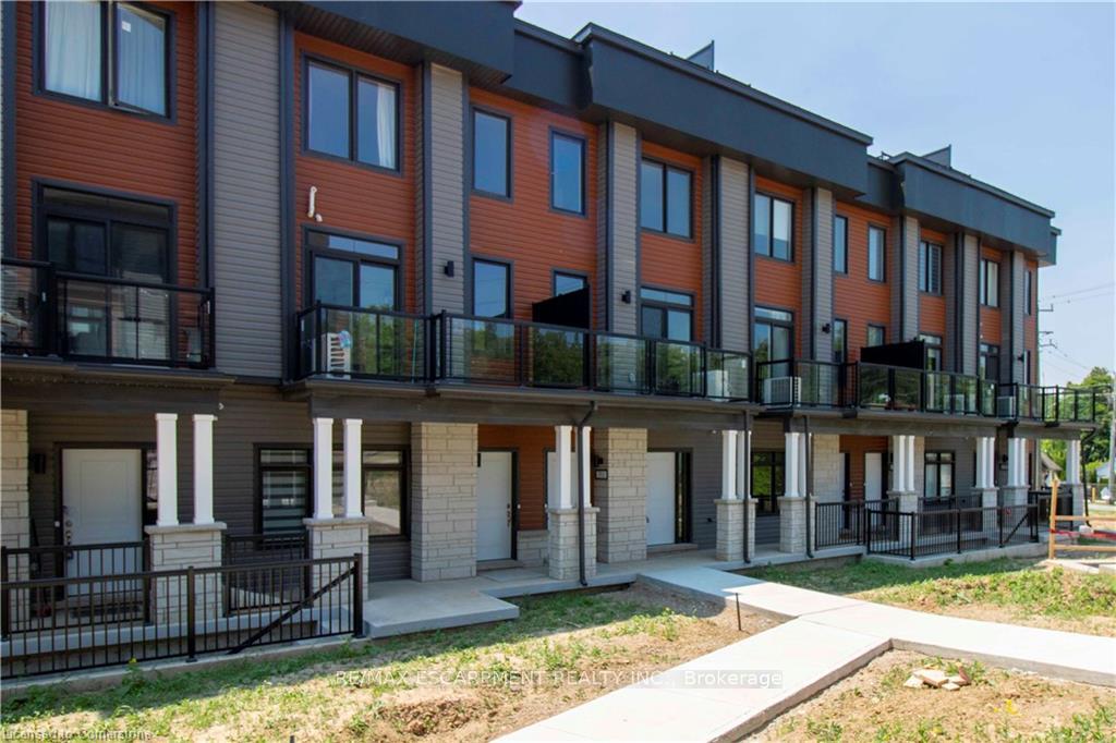 Photo 1 of Unit 32, 2 Willow Street, Brant, Paris — HOMEH