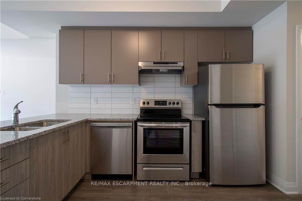 Photo 15 of Unit 32, 2 Willow Street, Brant, Paris — HOMEH