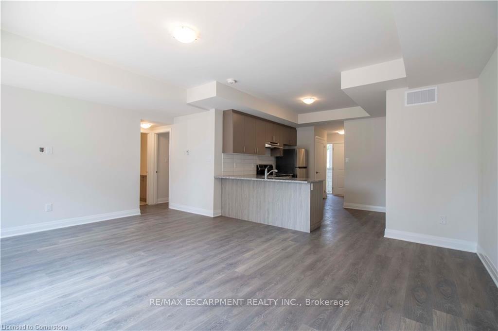 Photo 19 of Unit 32, 2 Willow Street, Brant, Paris — HOMEH