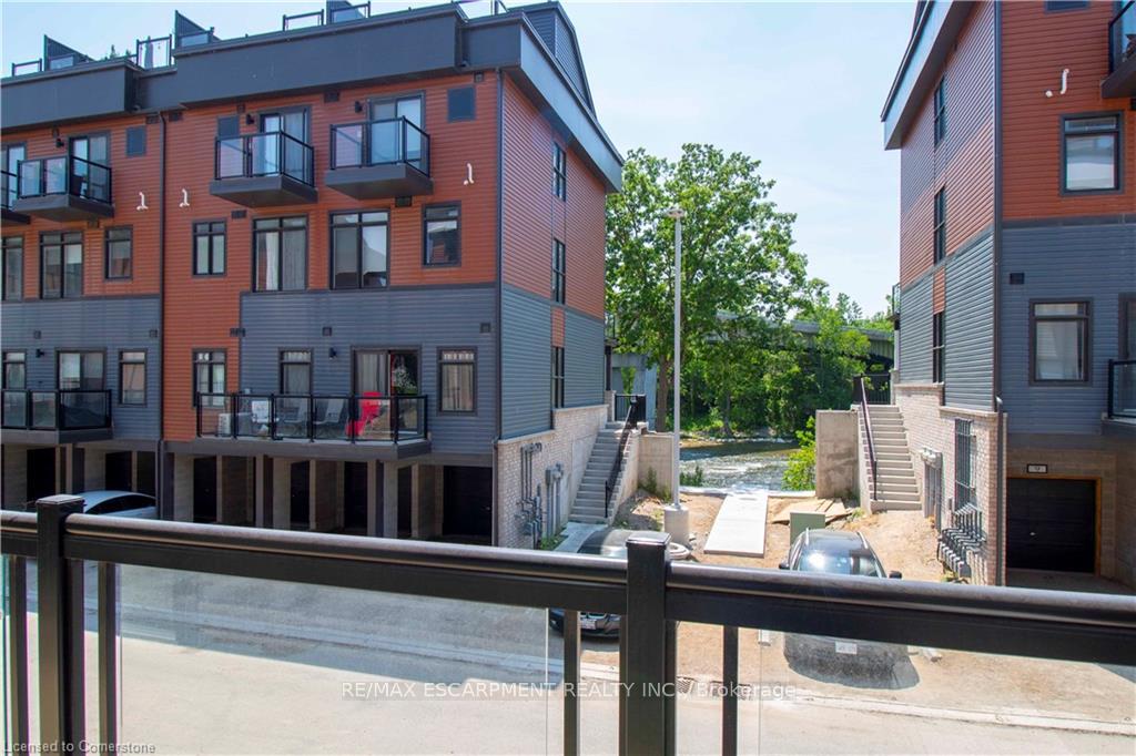 Photo 24 of Unit 32, 2 Willow Street, Brant, Paris — HOMEH
