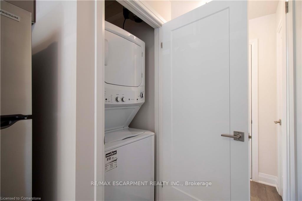 Photo 34 of Unit 32, 2 Willow Street, Brant, Paris — HOMEH