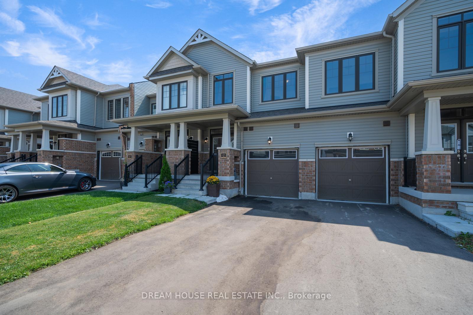 Photo 2 of 43 Bannister Road, Barrie, Rural Barrie Southeast — HOMEH