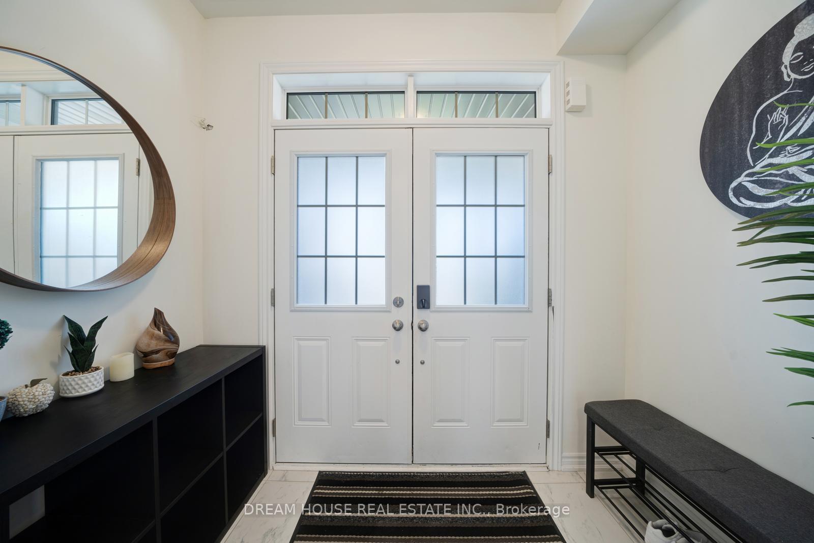 Photo 3 of 43 Bannister Road, Barrie, Rural Barrie Southeast — HOMEH