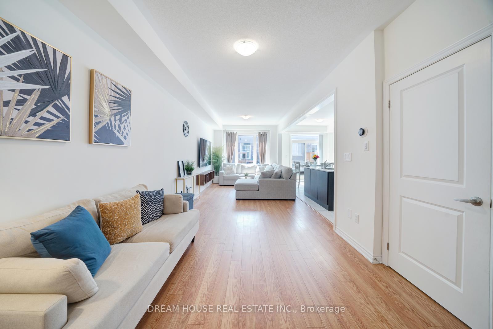 Photo 6 of 43 Bannister Road, Barrie, Rural Barrie Southeast — HOMEH