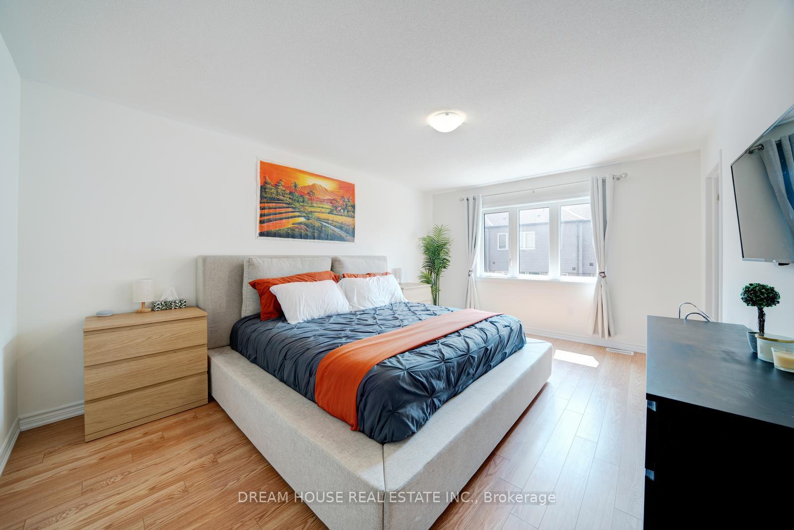 Photo 21 of 43 Bannister Road, Barrie, Rural Barrie Southeast — HOMEH