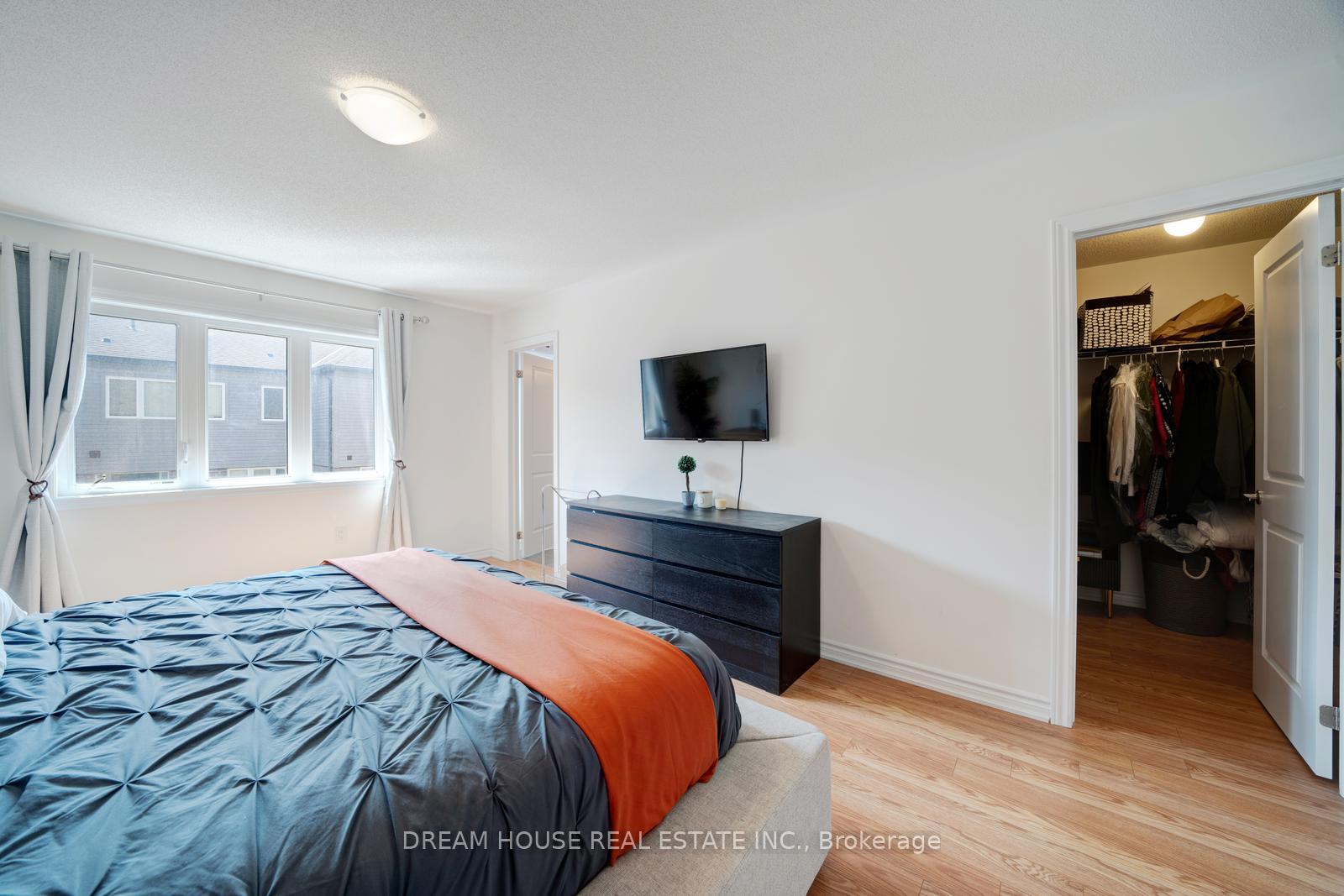 Photo 23 of 43 Bannister Road, Barrie, Rural Barrie Southeast — HOMEH