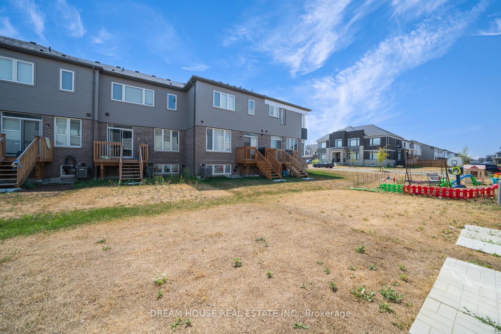 Photo 33 of 43 Bannister Road, Barrie, Rural Barrie Southeast — HOMEH