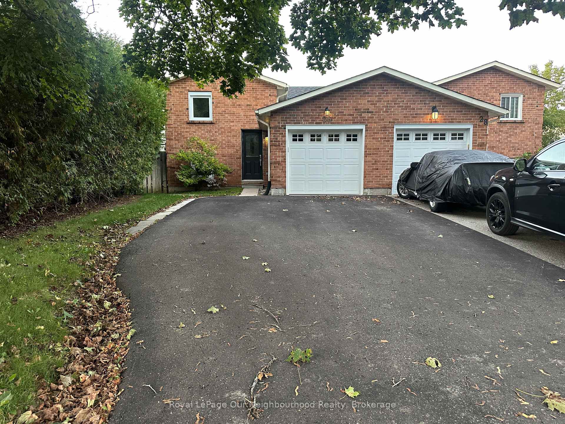 Photo 2 of Unit 1, 26 Hartsfield Drive, Clarington, Courtice — HOMEH