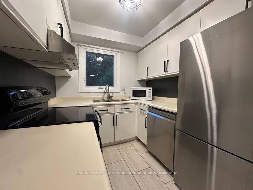 Photo 8 of Unit 1, 26 Hartsfield Drive, Clarington, Courtice — HOMEH