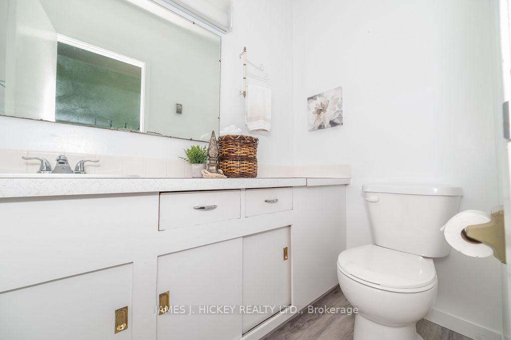 Photo 21 of 62 Parkdale Avenue, Deep River, Deep River — HOMEH