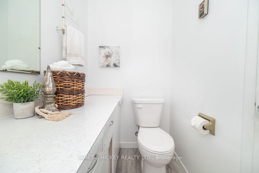Photo 22 of 62 Parkdale Avenue, Deep River, Deep River — HOMEH