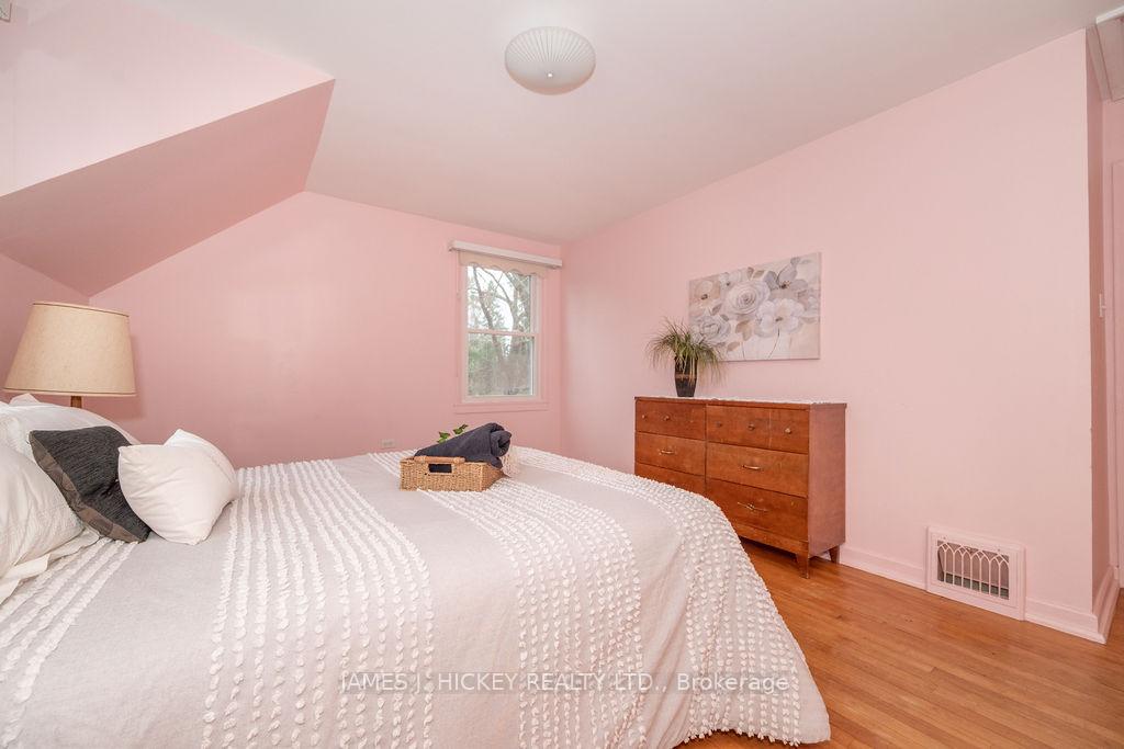 Photo 26 of 62 Parkdale Avenue, Deep River, Deep River — HOMEH