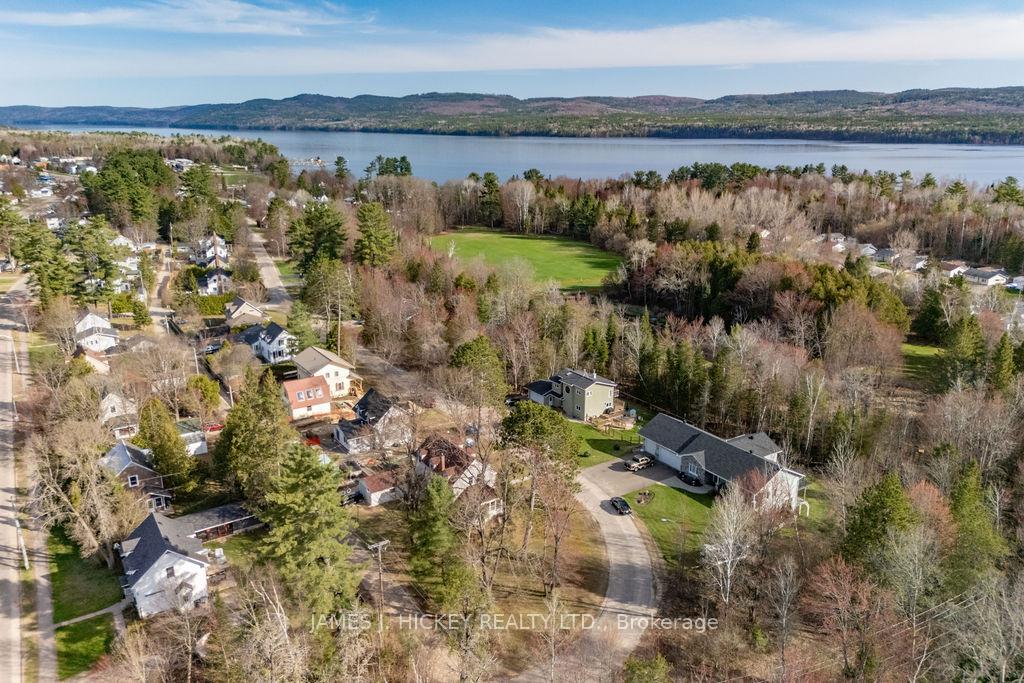 Photo 46 of 62 Parkdale Avenue, Deep River, Deep River — HOMEH