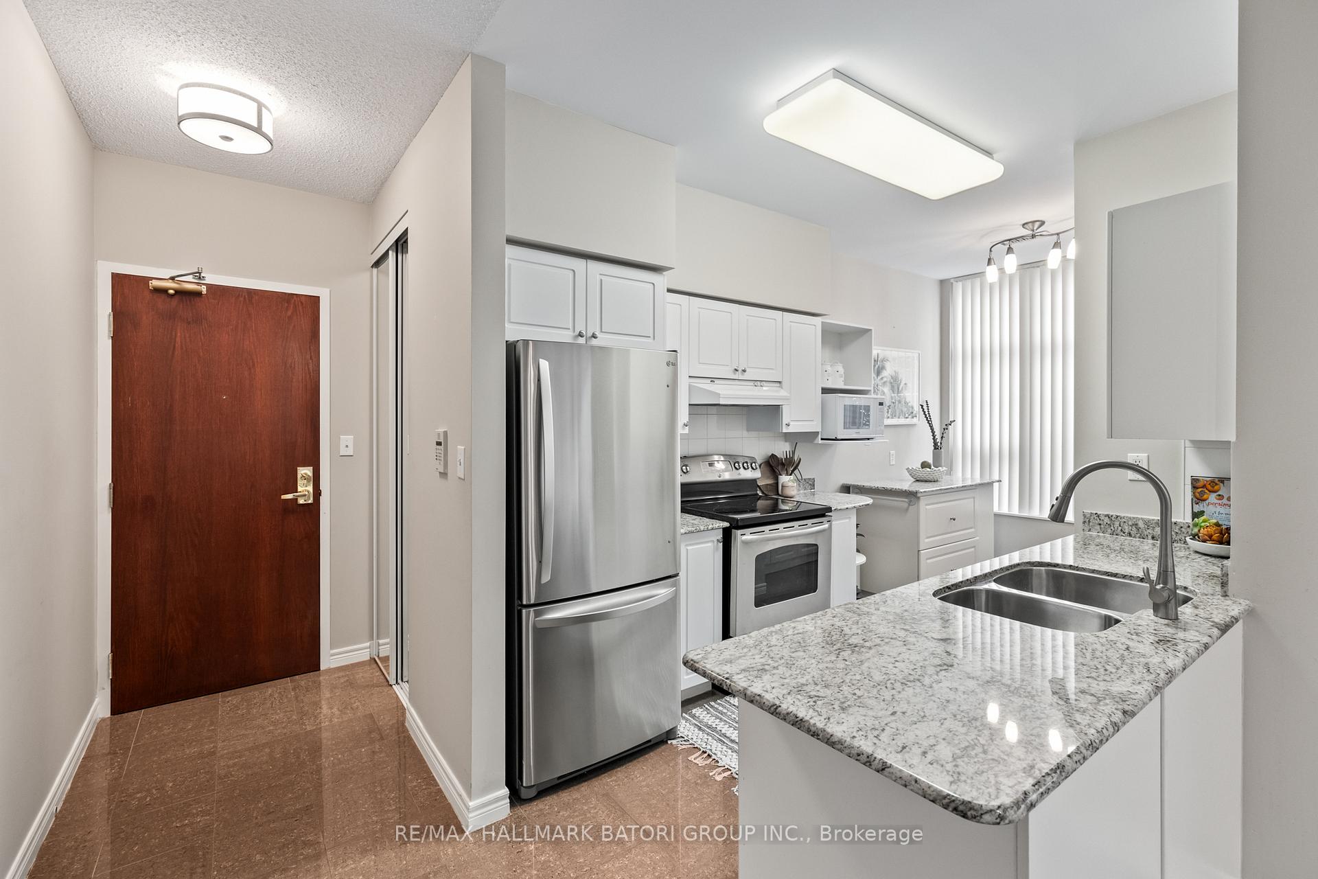Photo 3 of Unit 101, 35 Merton Street, Toronto, Mount Pleasant West — HOMEH