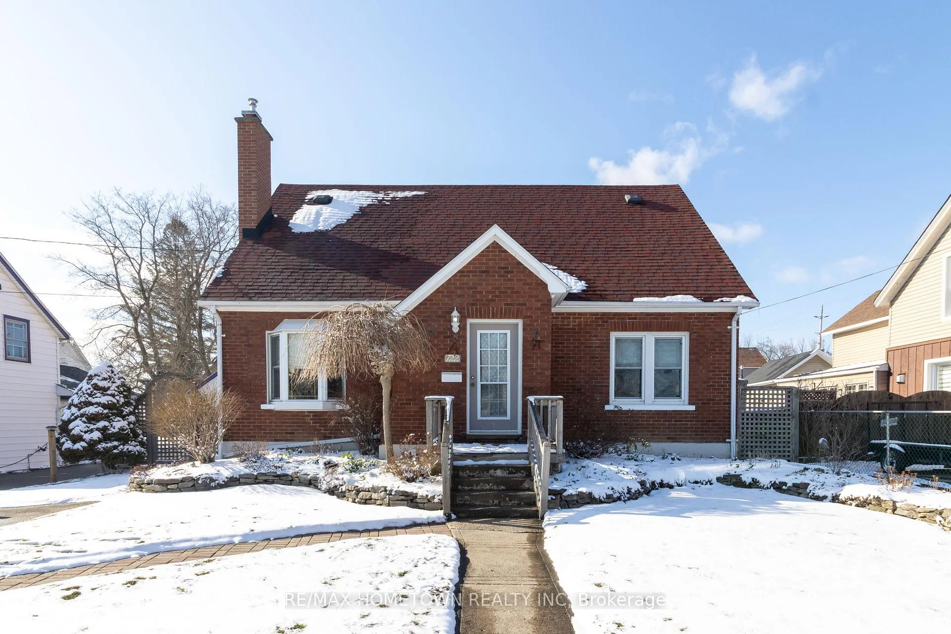 Photo 2 of 722 Dibble Street W, Prescott — HOMEH