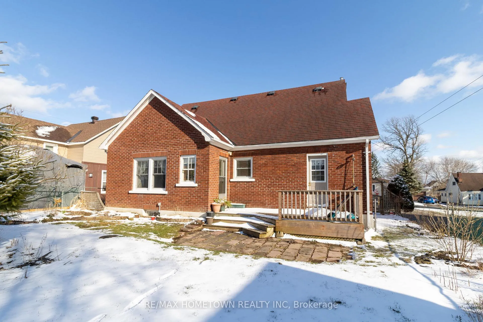 Photo 5 of 722 Dibble Street W, Prescott — HOMEH