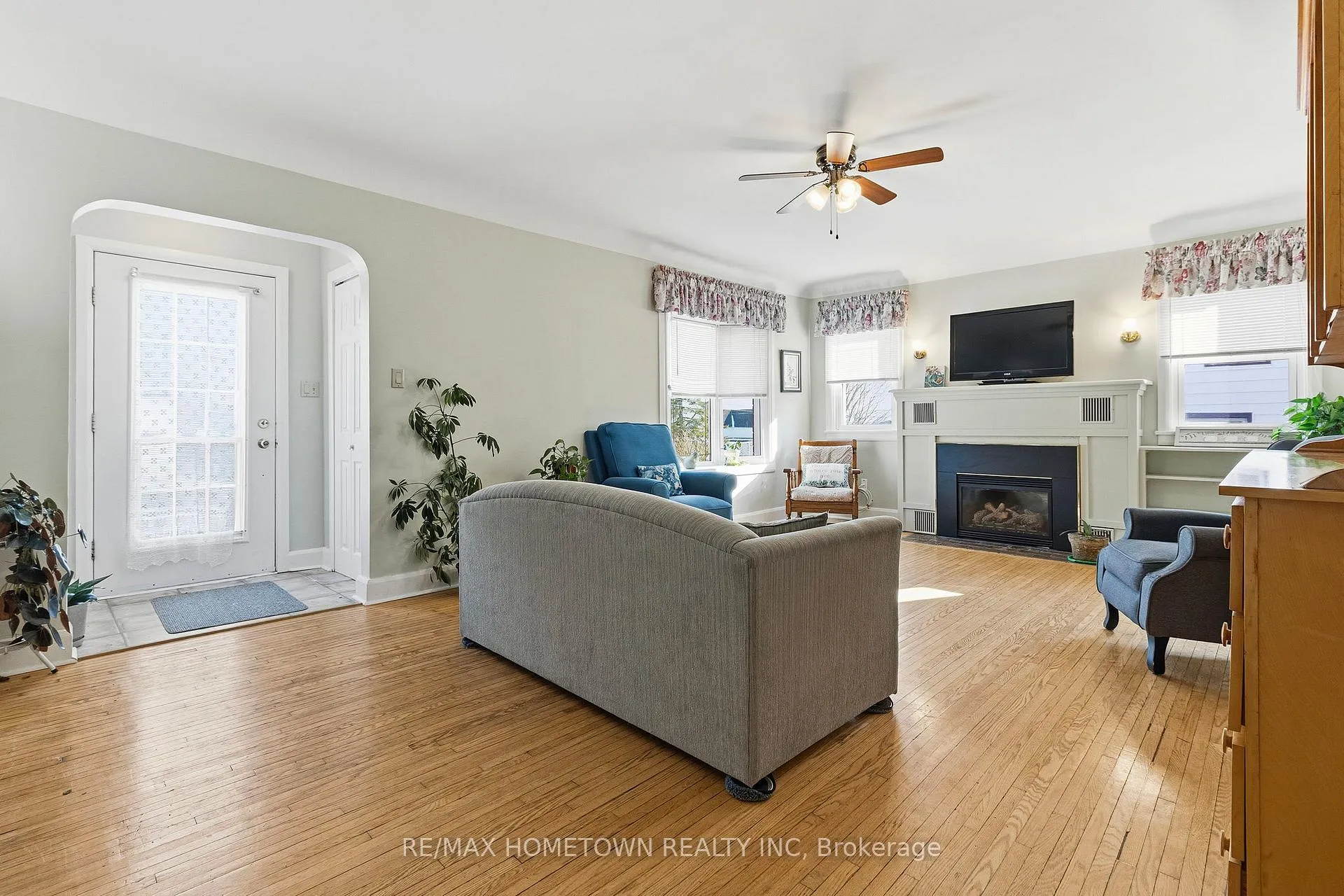 Photo 6 of 722 Dibble Street W, Prescott — HOMEH