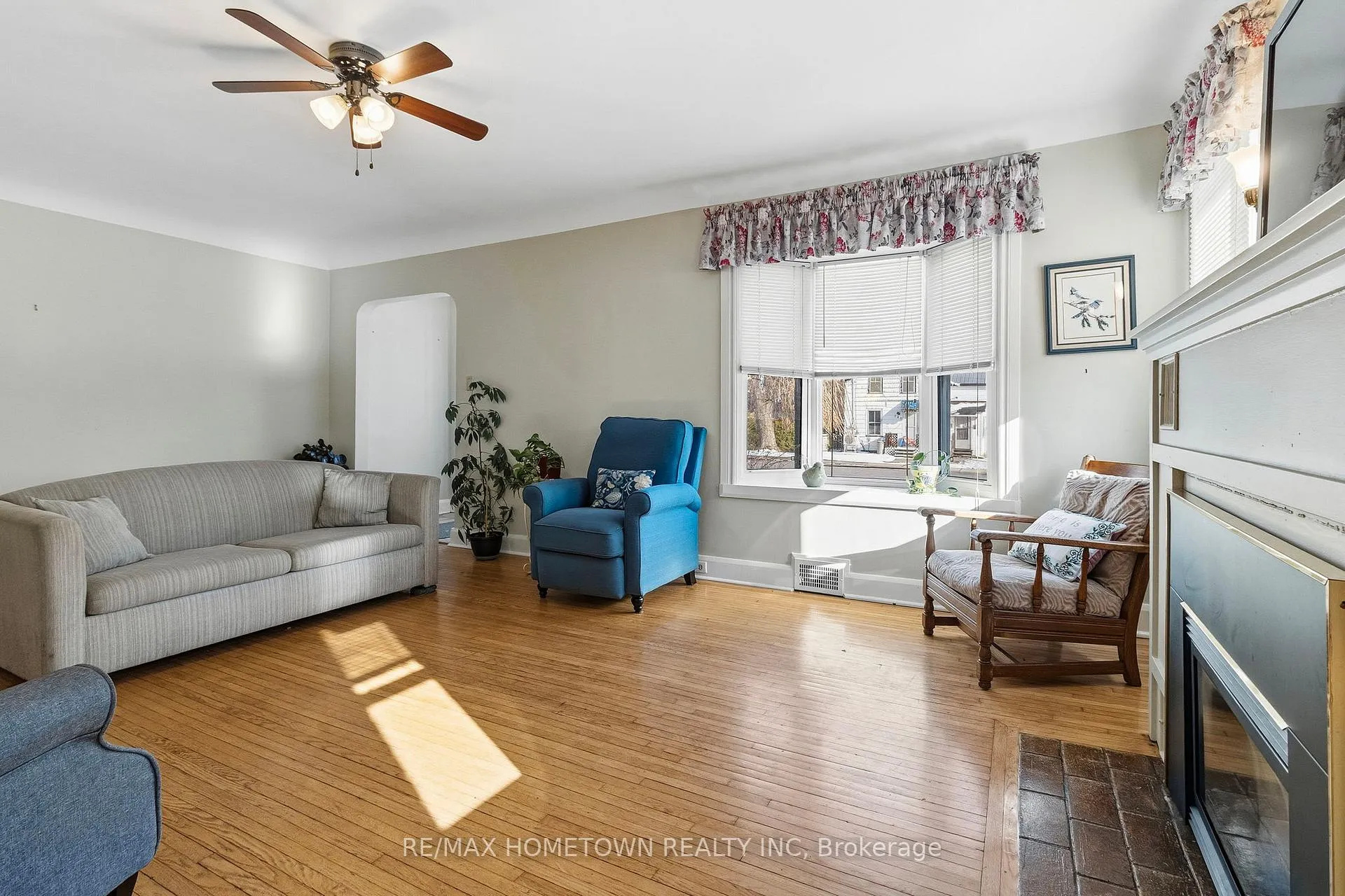 Photo 9 of 722 Dibble Street W, Prescott — HOMEH