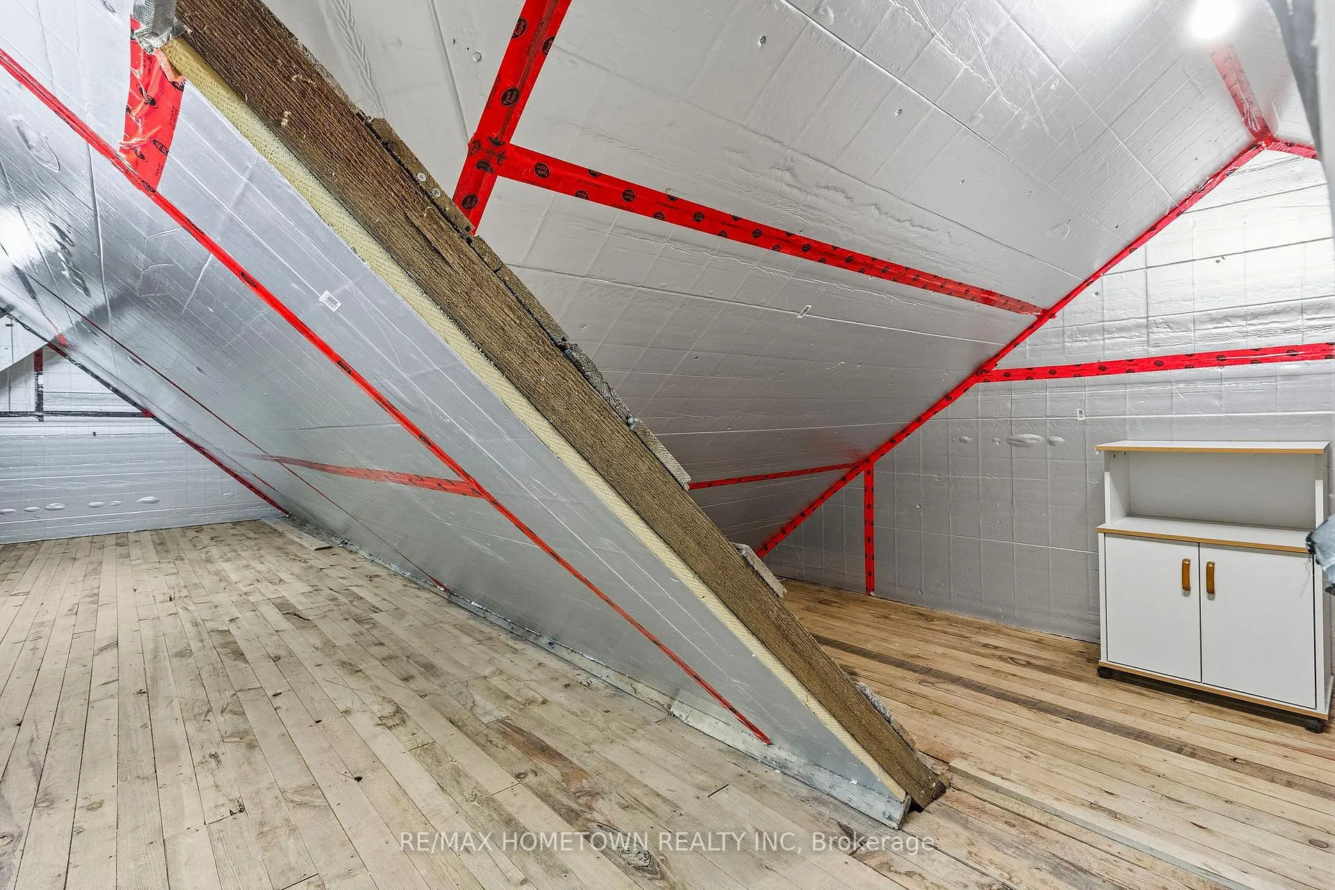 Photo 28 of 722 Dibble Street W, Prescott — HOMEH