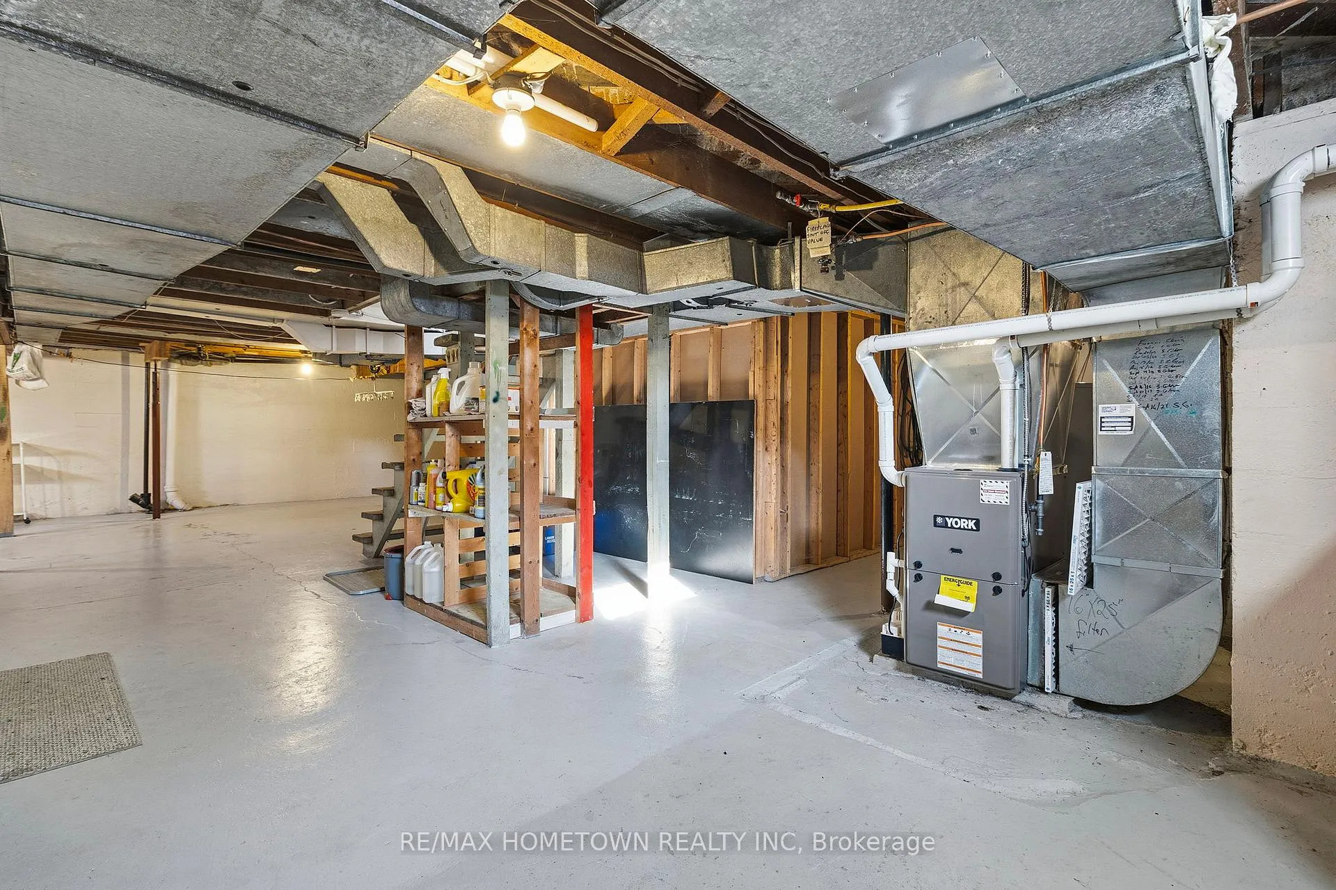 Photo 30 of 722 Dibble Street W, Prescott — HOMEH