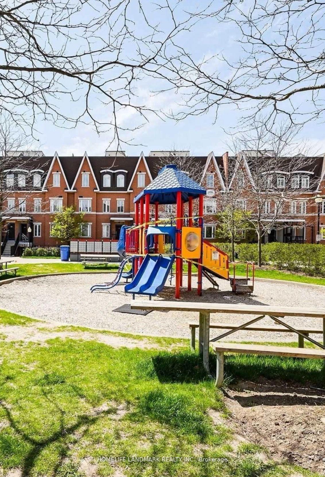 Photo 4 of Unit 131, 322 John Street, Markham, Aileen-Willowbrook — HOMEH