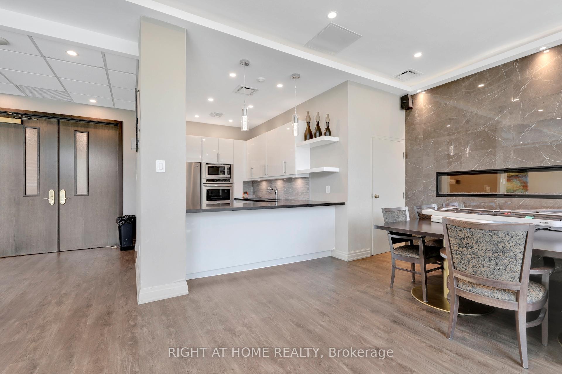 Photo 31 of Unit 1216, 7805 Bayview Avenue, Markham, Aileen-Willowbrook — HOMEH