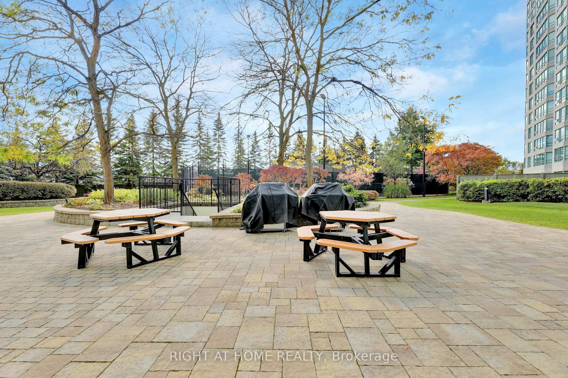 Photo 35 of Unit 1216, 7805 Bayview Avenue, Markham, Aileen-Willowbrook — HOMEH