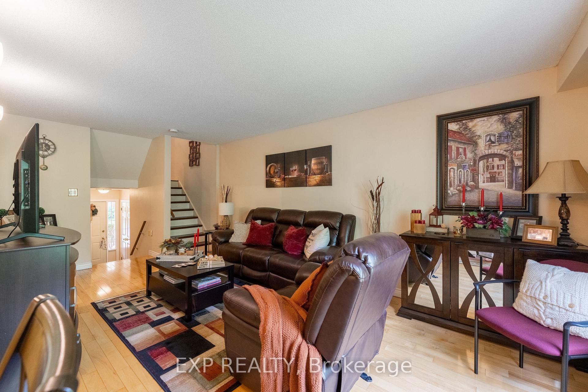 Photo 12 of Unit 28, 44 Frances Avenue, Hamilton, Lakeshore — HOMEH