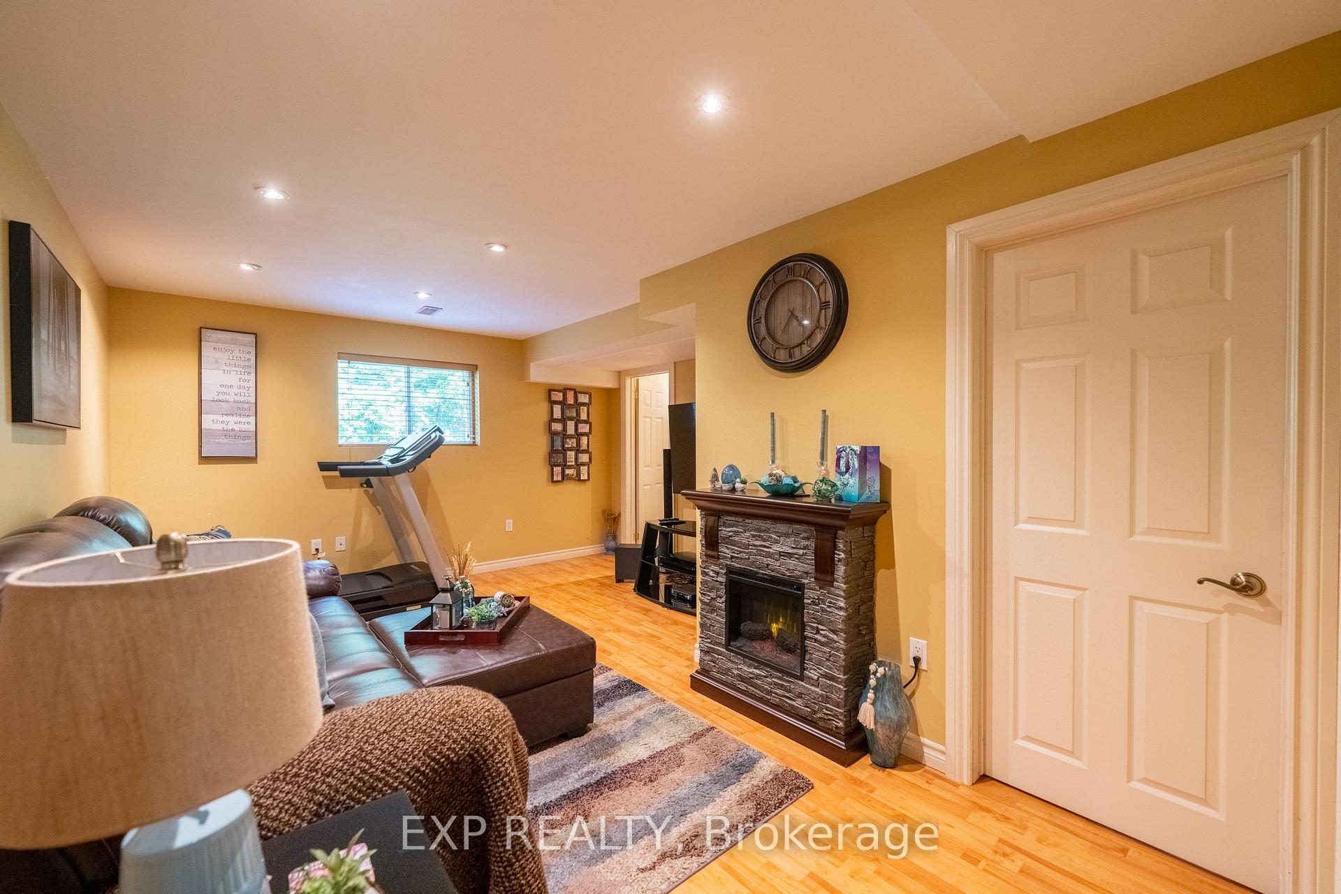 Photo 36 of Unit 28, 44 Frances Avenue, Hamilton, Lakeshore — HOMEH