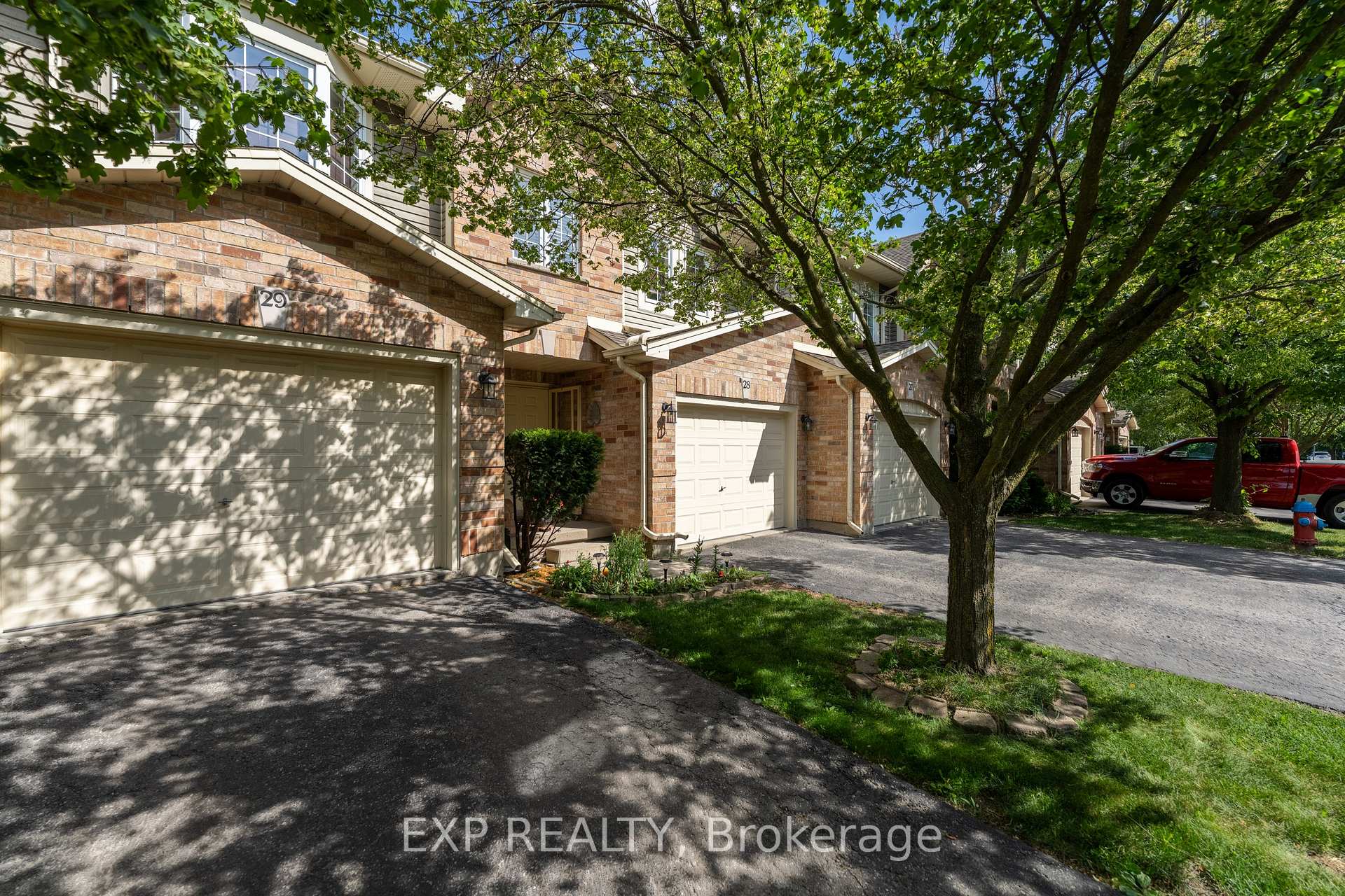 Photo 44 of Unit 28, 44 Frances Avenue, Hamilton, Lakeshore — HOMEH