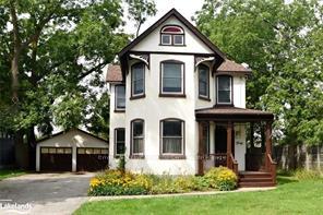 Front of 40 Oak Street