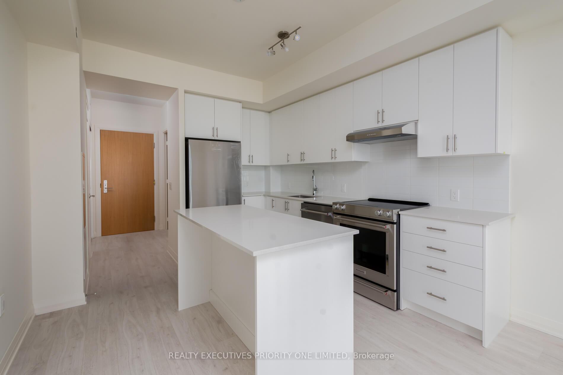 Photo 6 of Unit 2018, 8960 Jane Street, Vaughan, Concord — HOMEH