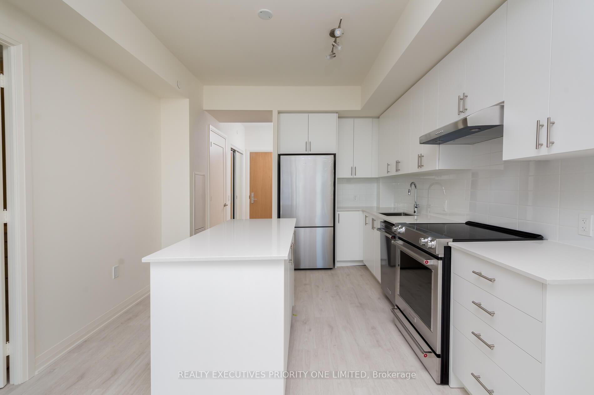 Photo 7 of Unit 2018, 8960 Jane Street, Vaughan, Concord — HOMEH