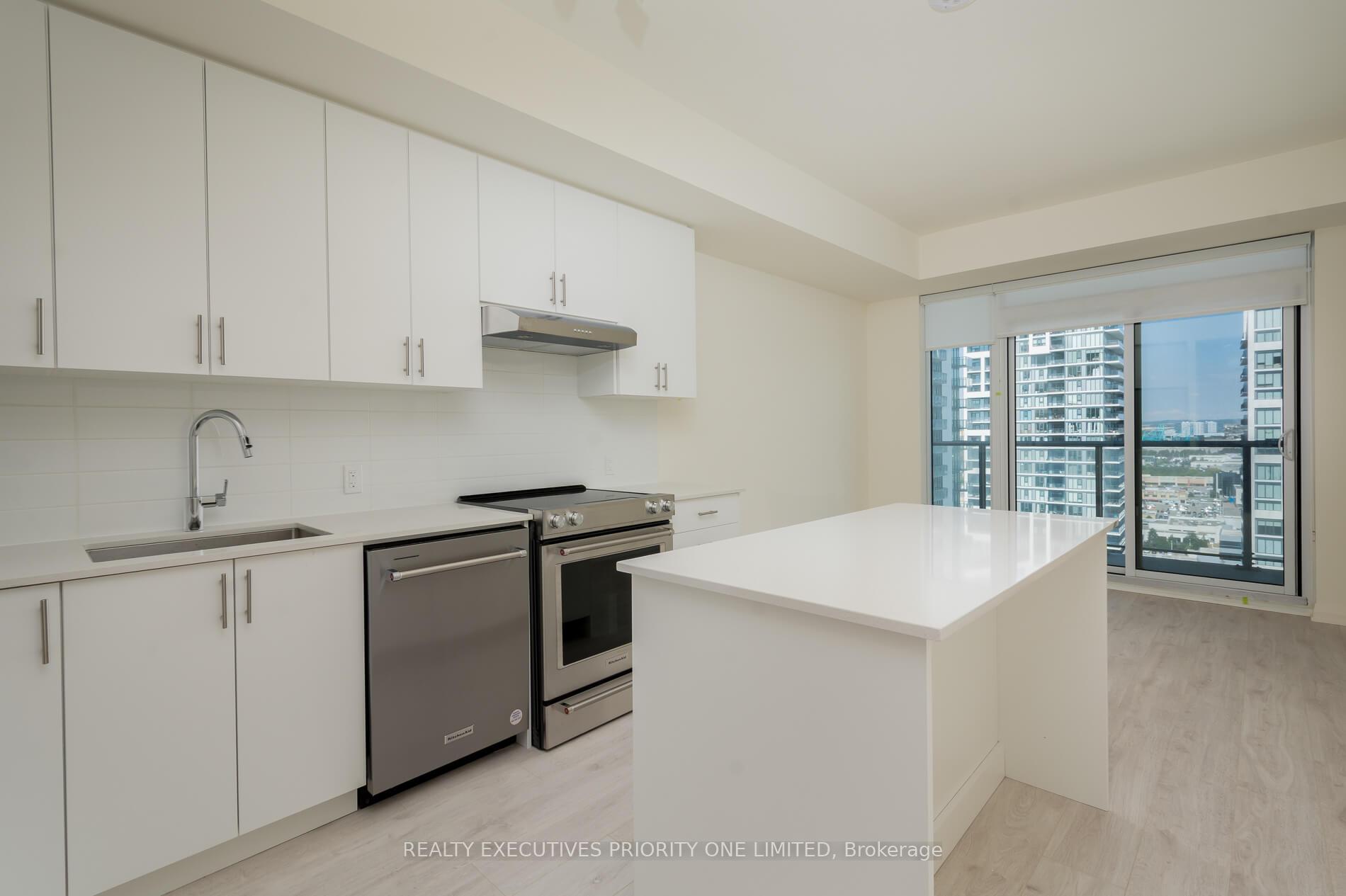 Photo 9 of Unit 2018, 8960 Jane Street, Vaughan, Concord — HOMEH