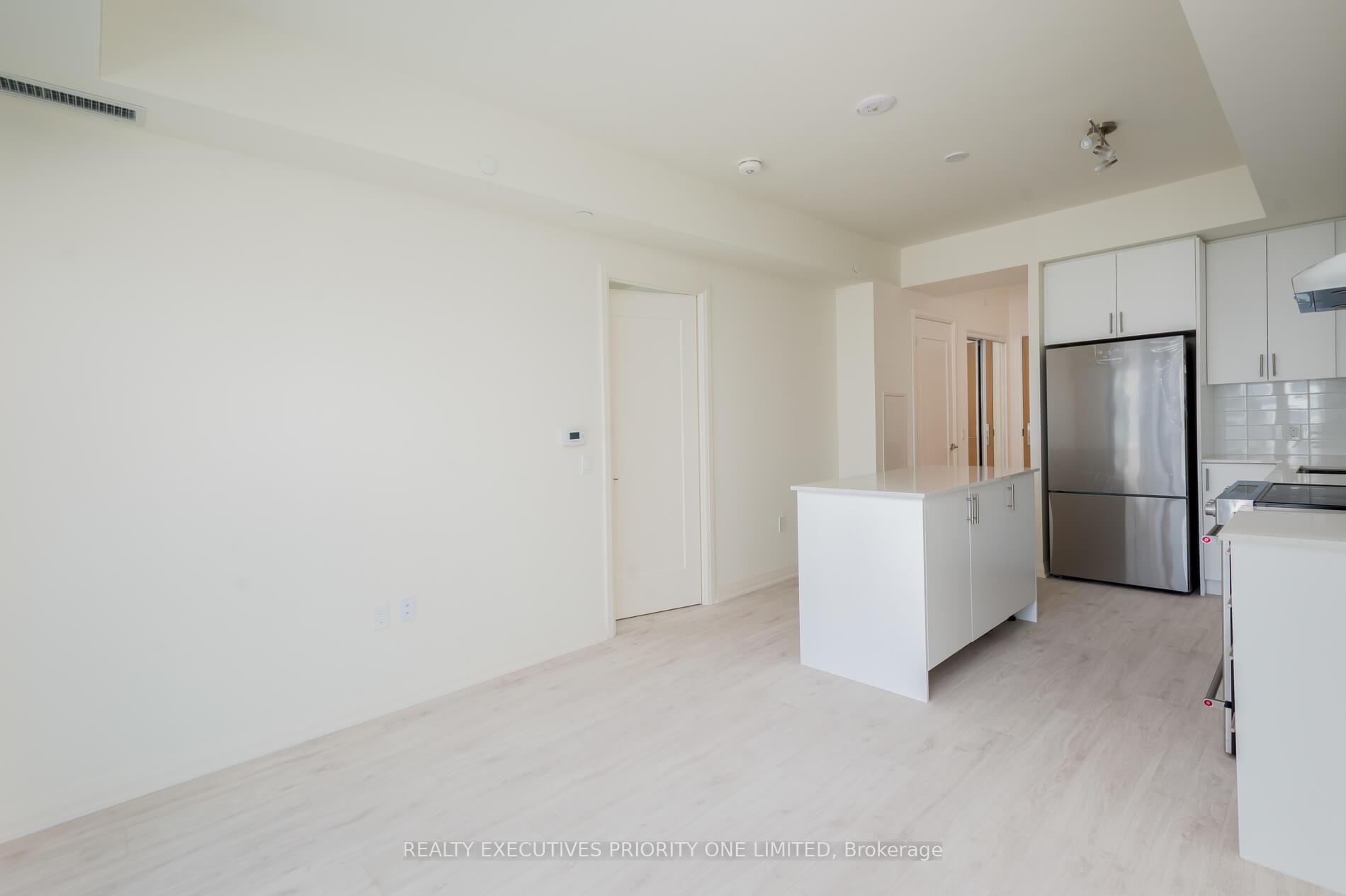 Photo 11 of Unit 2018, 8960 Jane Street, Vaughan, Concord — HOMEH